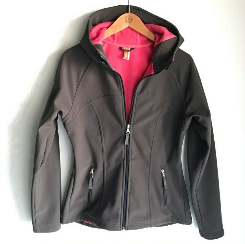 LUCY Hoodie Lightweight Jacket M. EUC